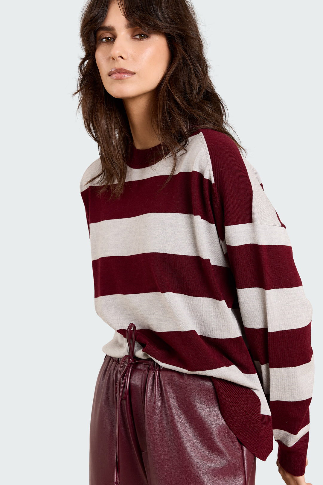 Pull Studio Clique Sasha