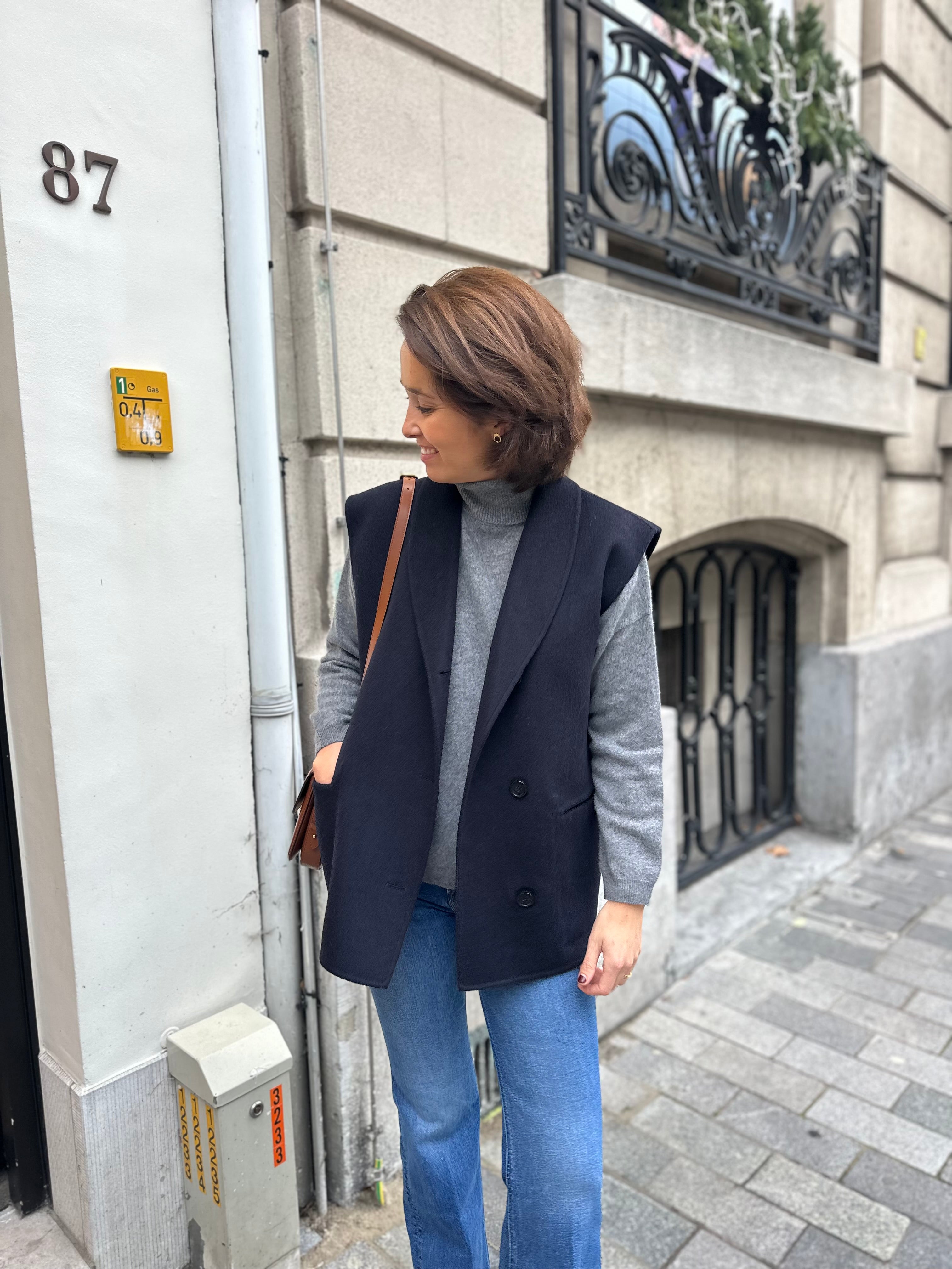 Mantel Alicia Audrey Lea