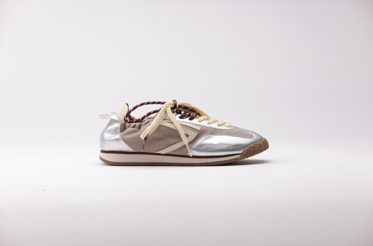 Sneakers Puraai Panther Radio