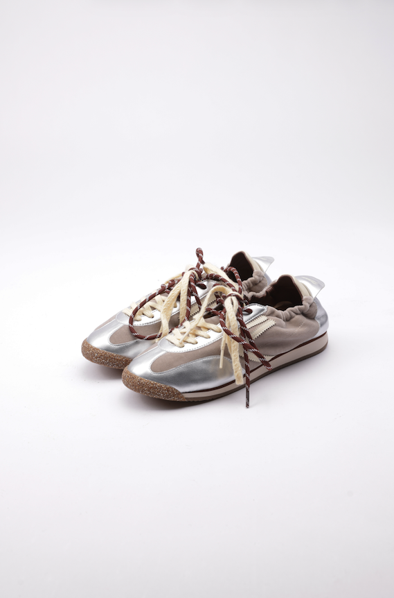Sneakers Puraai Panther Radio
