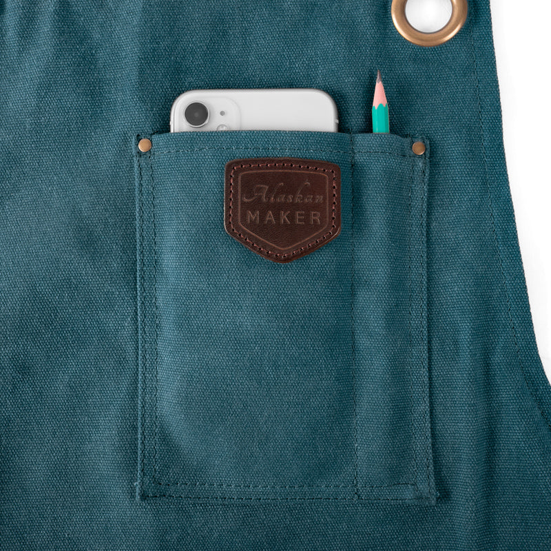 Schort Alaskan Maker Light Blue