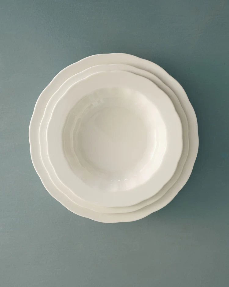 Bord Silhouette Hoog S D21,5 H3,6 cm Wit