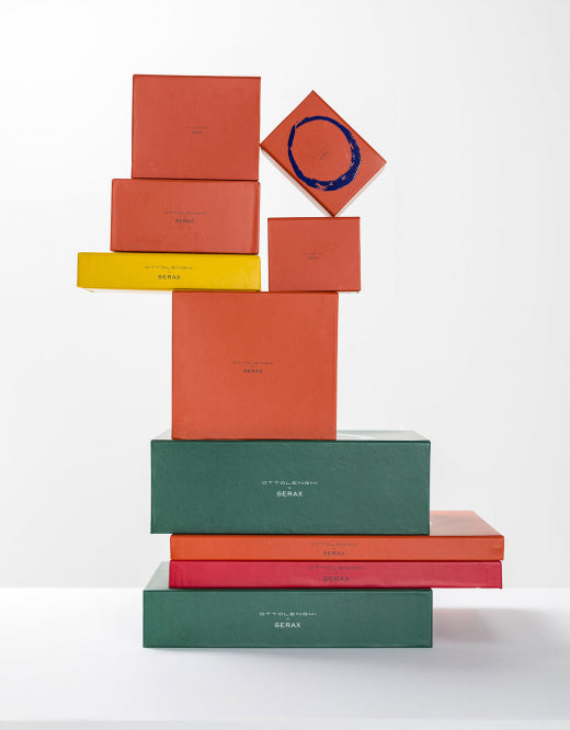 <transcy>Plate High Feast L22 X W22 X H4 Cm Sunny Yellow Swirl-Dots Black</transcy>