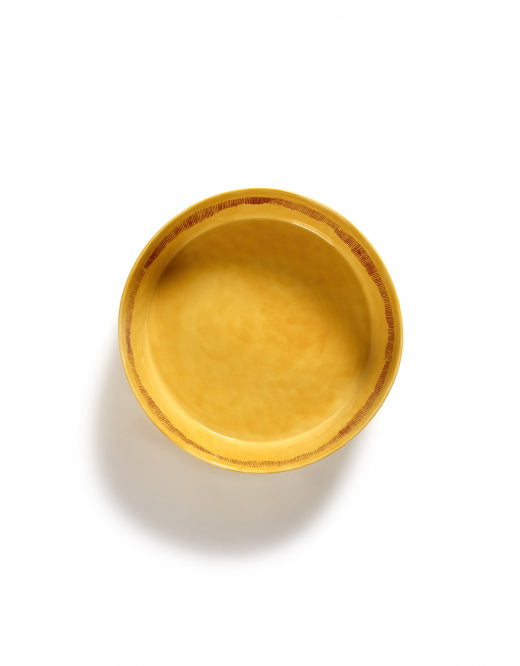 <transcy>Salad Bowl Feast L28.5 X W28.5 H9.5 Cm Sunny Yellow Swirl-Stripes Red</transcy>