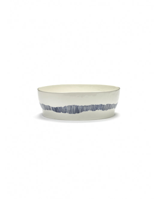 Saladekom Feast D28,5 H9,5 Cm Wit Swirl-Stripes Blauw