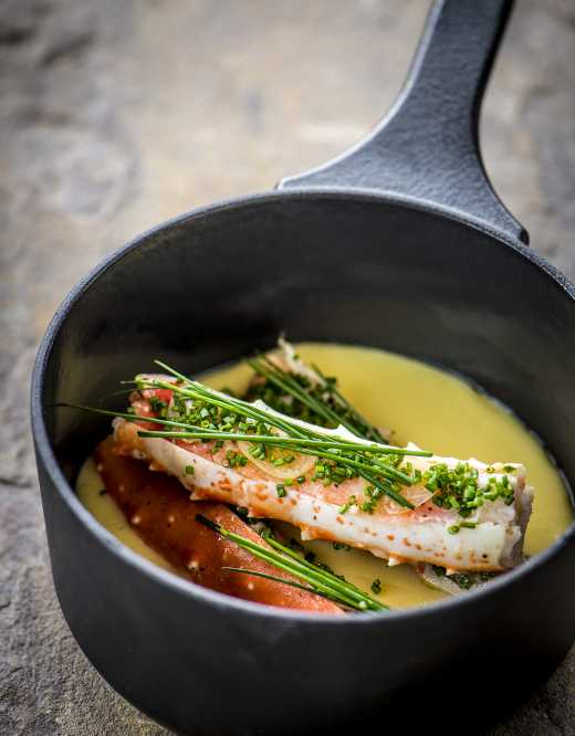 <transcy>Sauce pan 17 cm 1,5l Black</transcy>