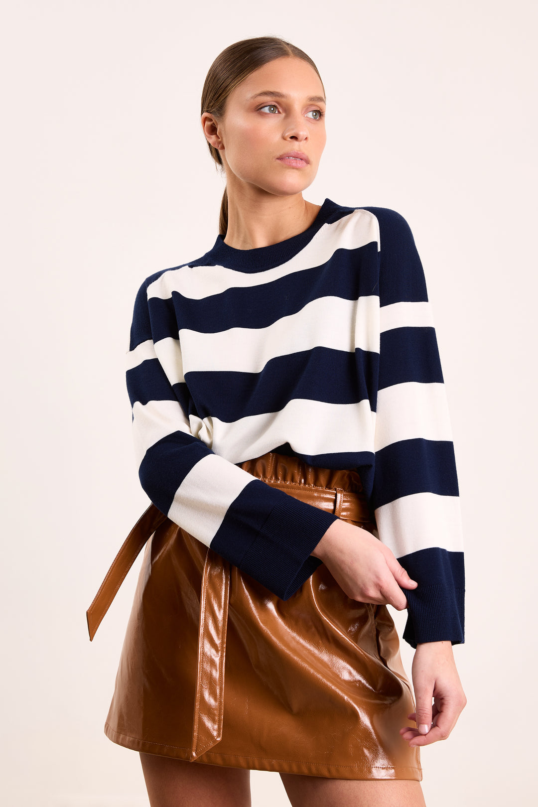 Pull Studio Clique Sasha