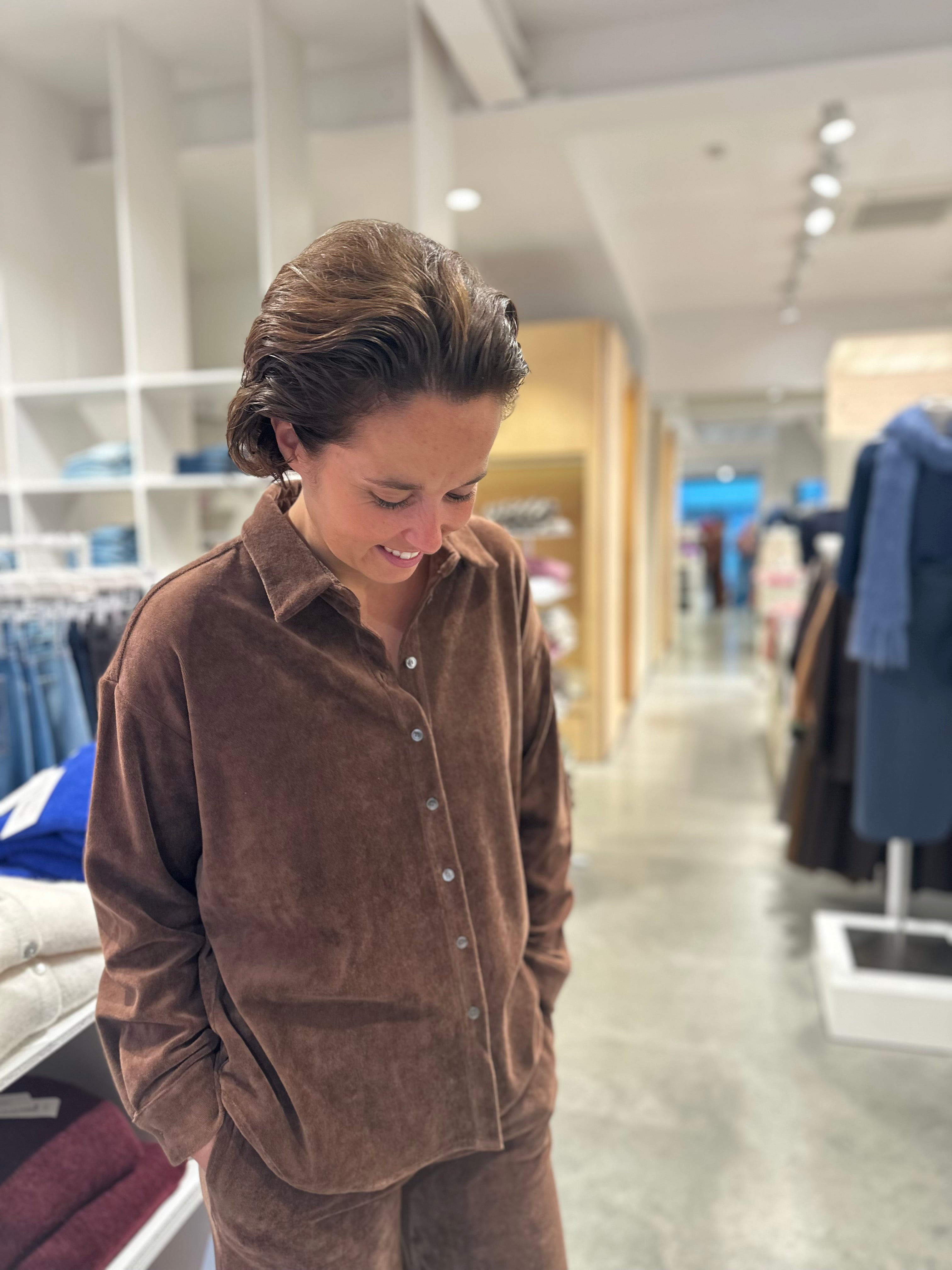 Blouse Shades Max
