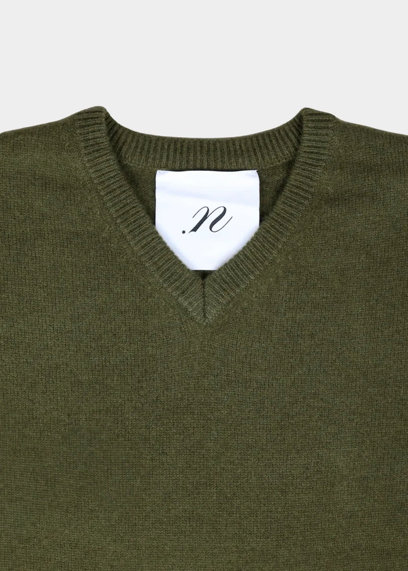Pull Noted Denia