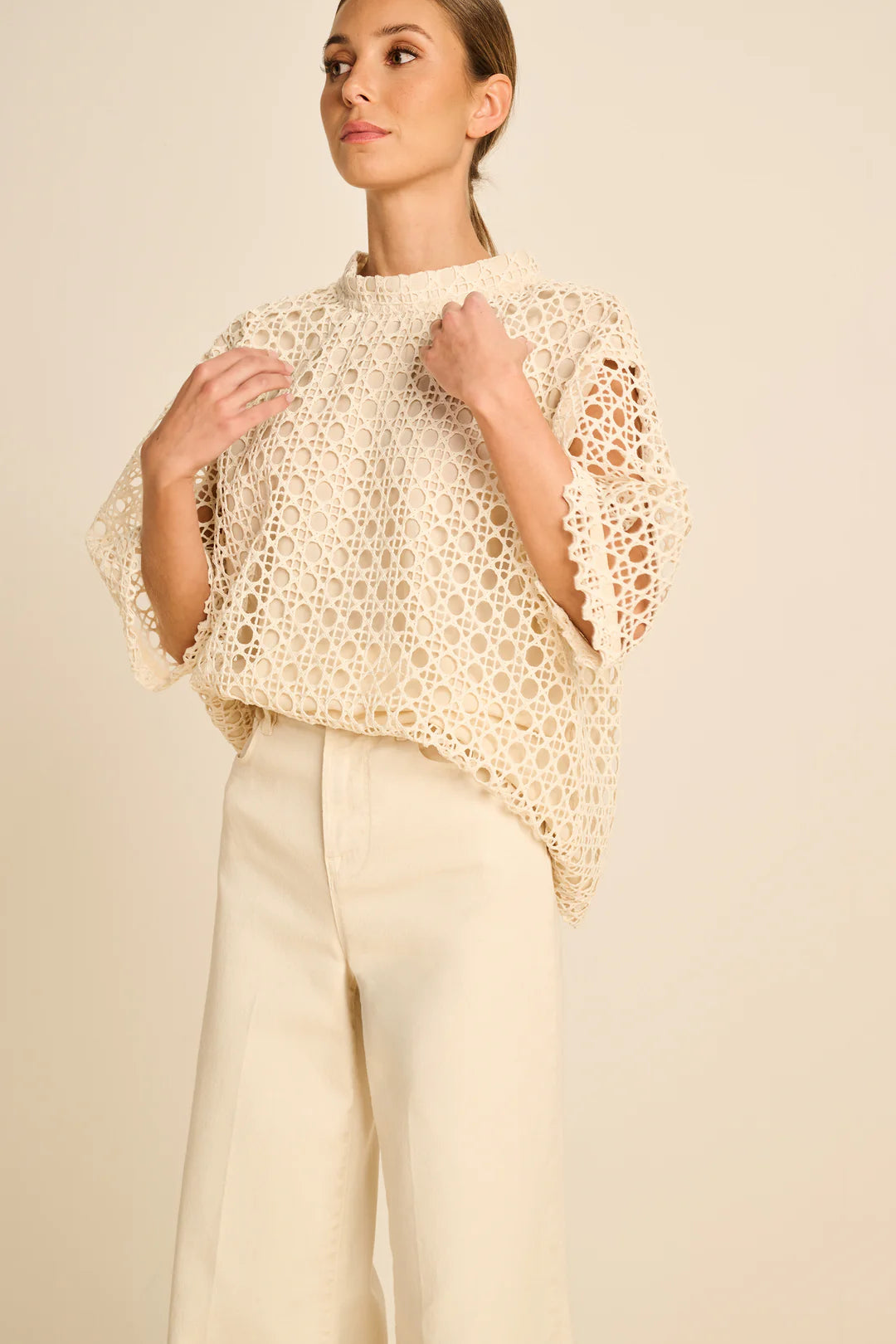 Blouse March23 Anta