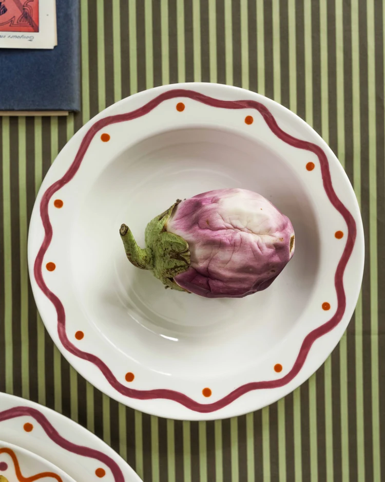 Pastabord Charly Diep D23,5 H4,3 cm Purple
