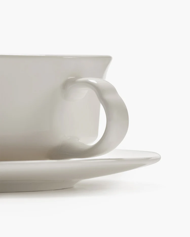 Espressokopje Silhouette L8,8 B7,4 H3,9 cm Wit