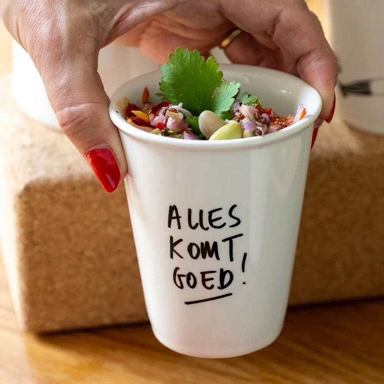 Beker Helen B Alles komt Goed