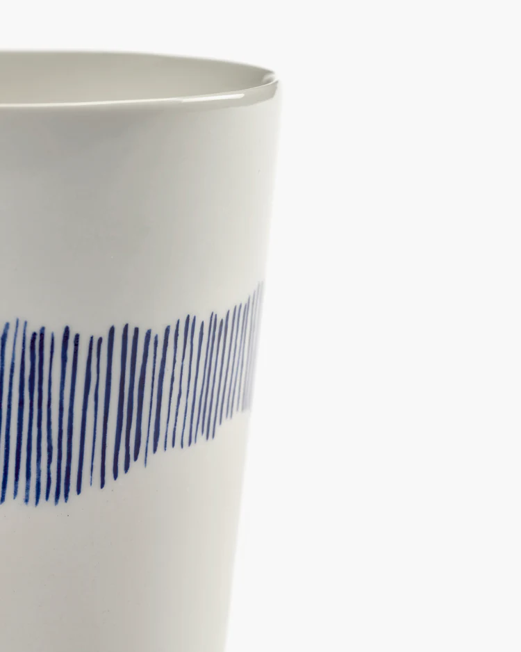Theekop Feast 33 Cl Wit Swirl-Stripes Blauw