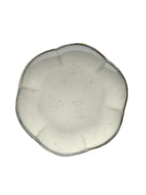 Afbeelding in Gallery-weergave laden, Bord Inku Geribbeld M D13,9 H1,3 cm Wit