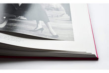 Afbeelding in Gallery-weergave laden, Boek The Impossible Collection of Art