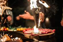 Afbeelding in Gallery-weergave laden, Flambadou Forged Olijfhout