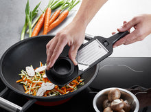 Afbeelding in Gallery-weergave laden, Mandoline Gefu Violo 2.0 V-schaaf Julienne