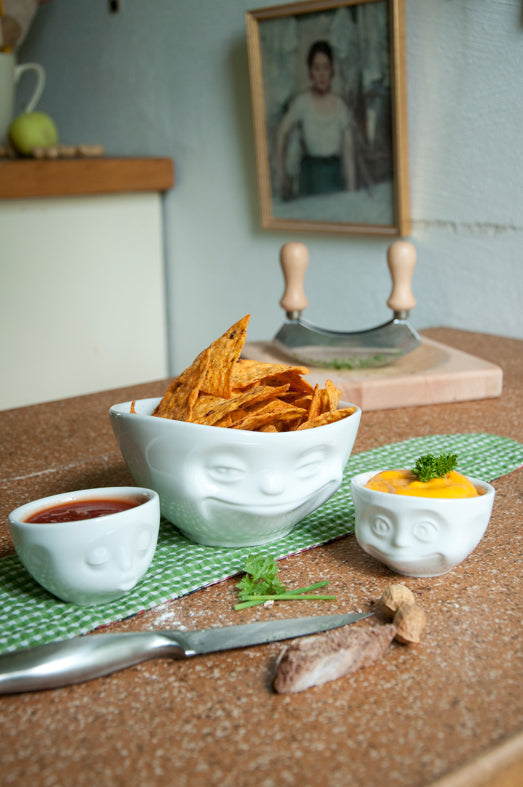 <transcy>Bowl of Bowl Grinning 500 ml</transcy>