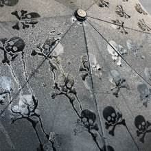 Afbeelding in Gallery-weergave laden, Paraplu Colour Change Umbrella Skulls
