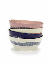 Afbeelding in Gallery-weergave laden, Kom Feast L D18 X H8 Cm Wit Swirl-Stripes Blauw