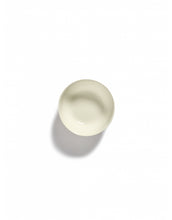 Afbeelding in Gallery-weergave laden, Kom Feast L D18 X H8 Cm Wit Swirl-Stripes Rood
