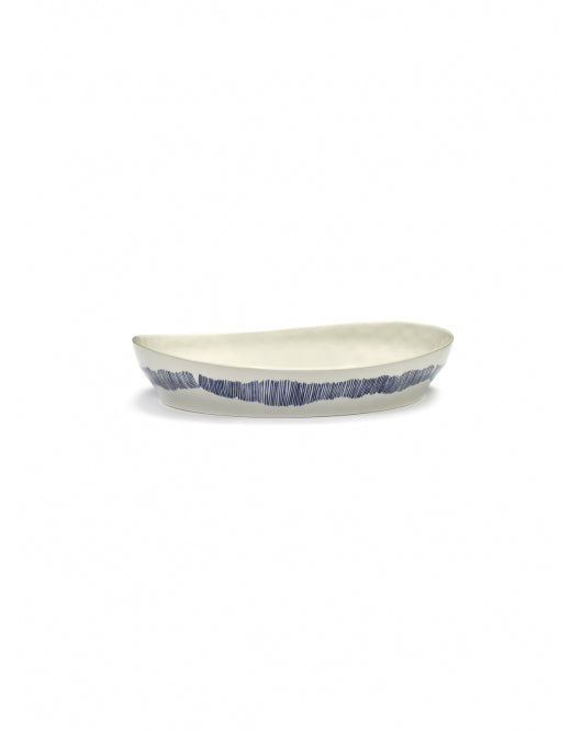 <transcy>Serving bowl Feast S L30 X W29.5 H6 cm White Swirl-Stripes Blue</transcy>
