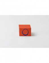 Afbeelding in Gallery-weergave laden, Schotel Feast Xs D7,5 X H2 Cm Wit Swirl-Stripes Rood
