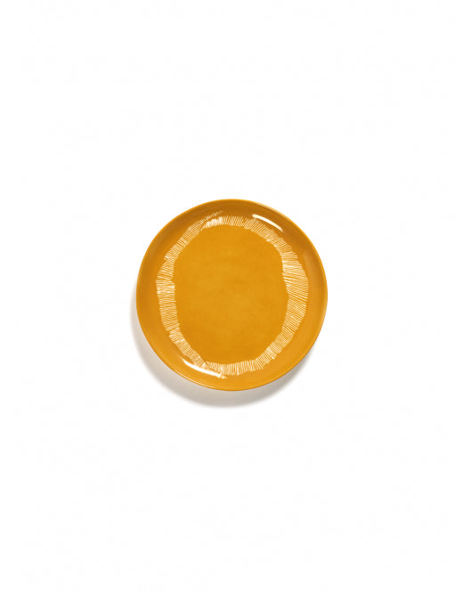 <transcy>Plate Feast M L22.5 X W22.5 X H2 Cm Sunny Yellow Swirl-Stripes White</transcy>