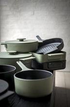 Afbeelding in Gallery-weergave laden, Kookpot Surface 20 cm Camogreen