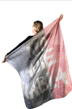 Afbeelding in Gallery-weergave laden, Sjaal Delphine van Saksen-Coburg No More Bla Bla