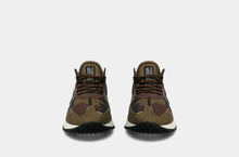 Afbeelding in Gallery-weergave laden, Koop nu deze sneakers van Philippe Model Camouflage Vert in de webshop van perron87, een conceptstore te Sint-Niklaas.