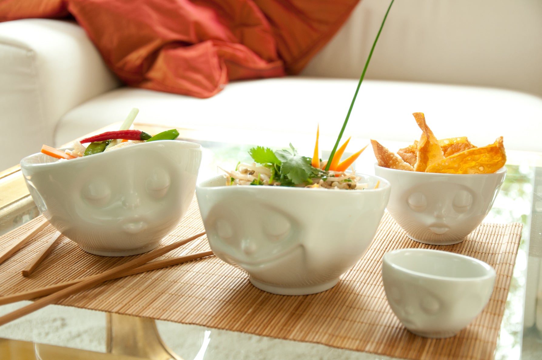 <transcy>Bowl Bowl Happy 500 ml</transcy>