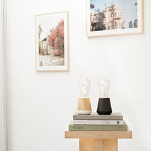Afbeelding in Gallery-weergave laden, Lamp Humble One Wood (meerdere kleuren)