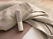 Afbeelding in Gallery-weergave laden, Steamery Lint Brush (meerdere kleuren)