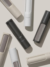 Afbeelding in Gallery-weergave laden, Steamery Lint Brush (meerdere kleuren)